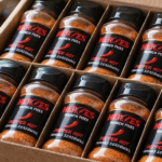 بوكس كنتكة الحار يتكون من 10 علب نكهة كنتاكي الحارة